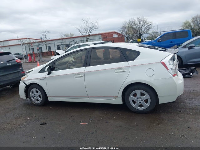 44869291 :رقم المزاد ، JTDKN3DU9A0150456 vin ، 2010 Toyota Prius Iii مزاد بيع