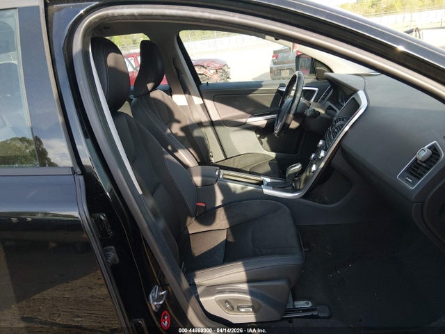 2015 VOLVO XC60 YV440MDJ5F2682508 Photo 4