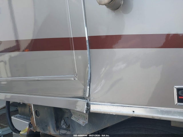 Продаж на аукціоні авто 2004 Freightliner Chassis X Line Motor Home, vin: 4UZAAHCY94CN13975, номер лоту: 44869344