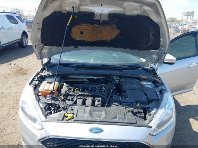 44869357 :رقم المزاد ، 1FADP3F20FL282631 vin ، 2015 Ford Focus Se مزاد بيع