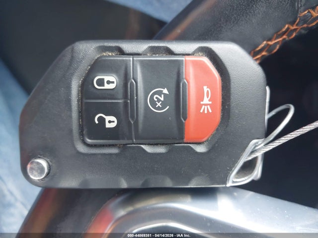 2022 Jeep Gladiator Mojave 4x4 მანქანა იყიდება აუქციონზე, vin: 1C6JJTEG3NL117741, აუქციონის ნომერი: 44869381