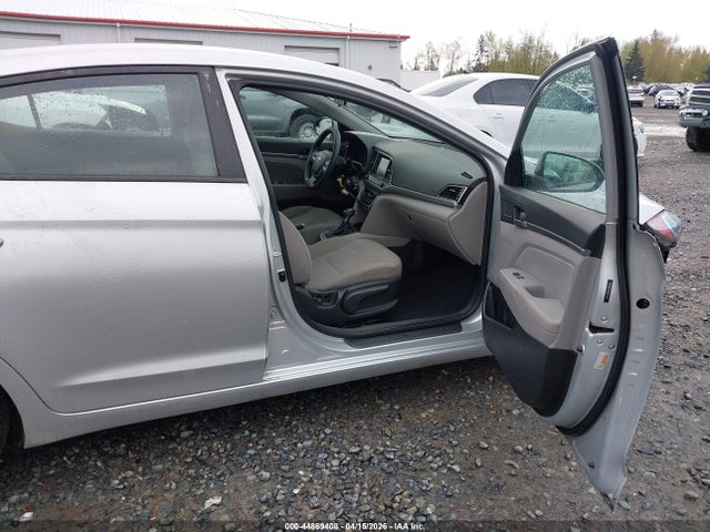 5NPD84LFXJH331142 Hyundai ELANTRA SEL