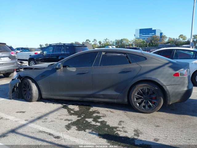 Tesla Model S 100d/60d/75d/90d/p100d 2017 5YJSA1E26HF192284 Image 13