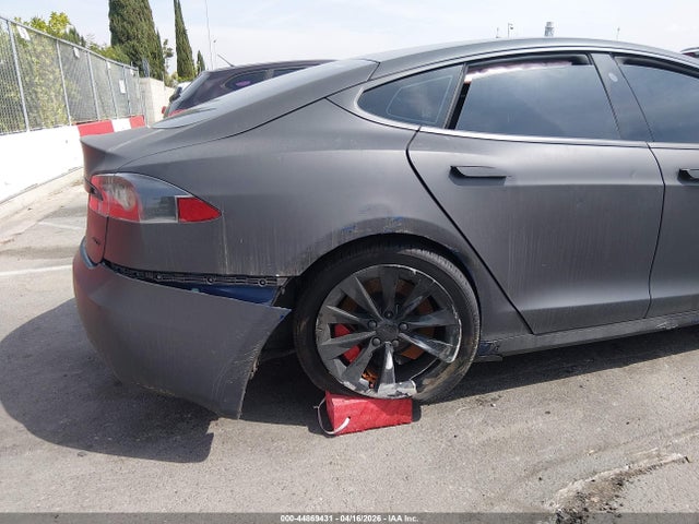 Tesla Model S 100d/60d/75d/90d/p100d 2017 5YJSA1E26HF192284 Image 18