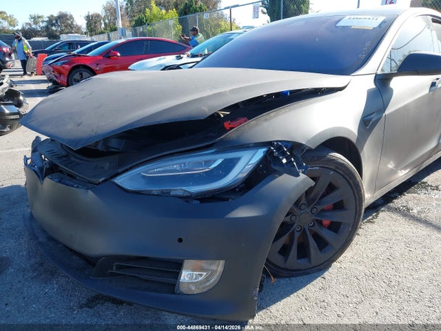 Tesla Model S 100d/60d/75d/90d/p100d 2017 5YJSA1E26HF192284 Image 20