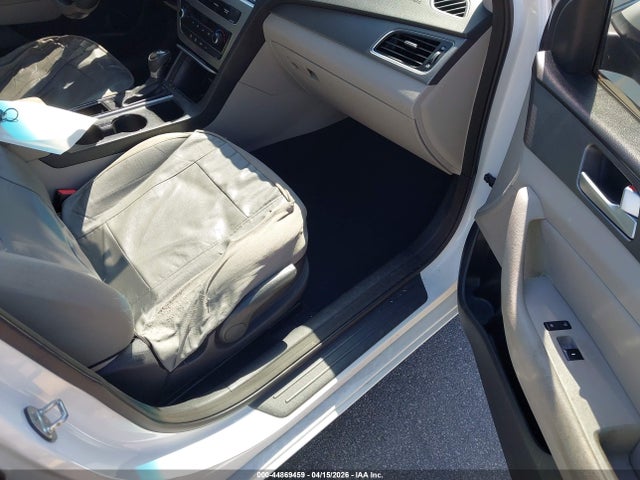 2015 Hyundai Sonata Eco მანქანა იყიდება აუქციონზე, vin: 5NPE24AA9FH129994, აუქციონის ნომერი: 44869459