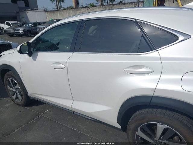 JTJDARBZ6L5001768 Lexus NX 300