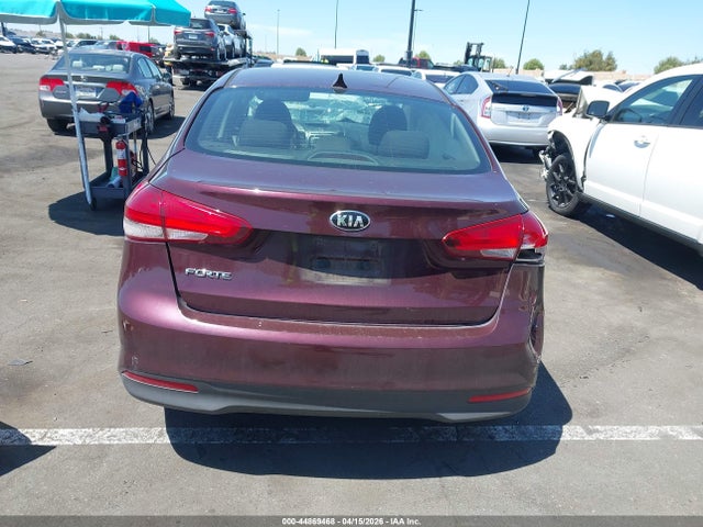 KIA FORTE LX 2018 3KPFK4A7XJE254962 Image 16
