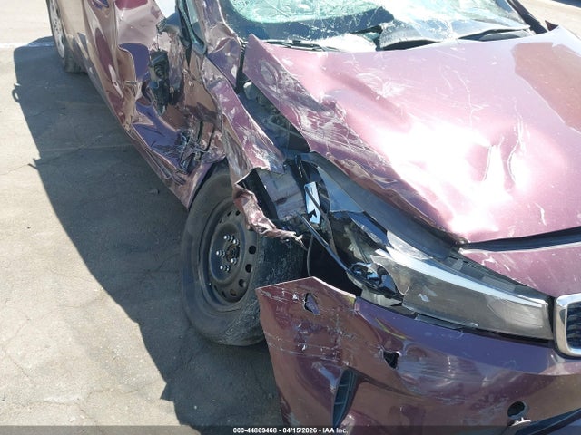 KIA FORTE LX 2018 3KPFK4A7XJE254962 Image 17
