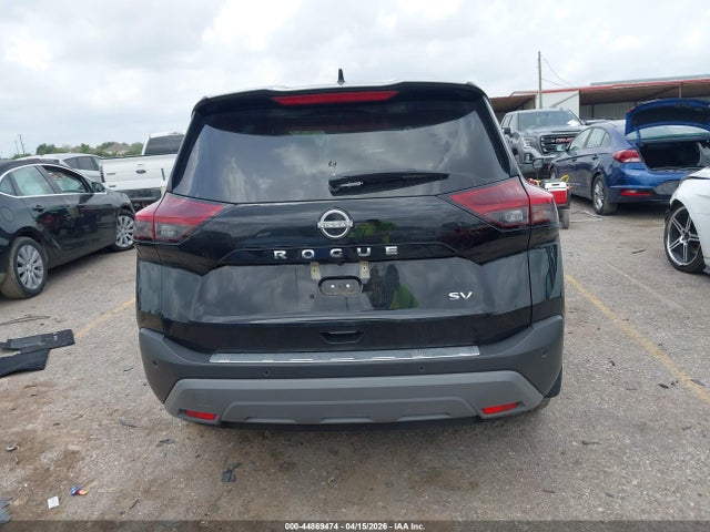 44869474 :رقم المزاد ، 5N1BT3BA8PC910751 vin ، 2023 Nissan Rogue Sv Fwd مزاد بيع
