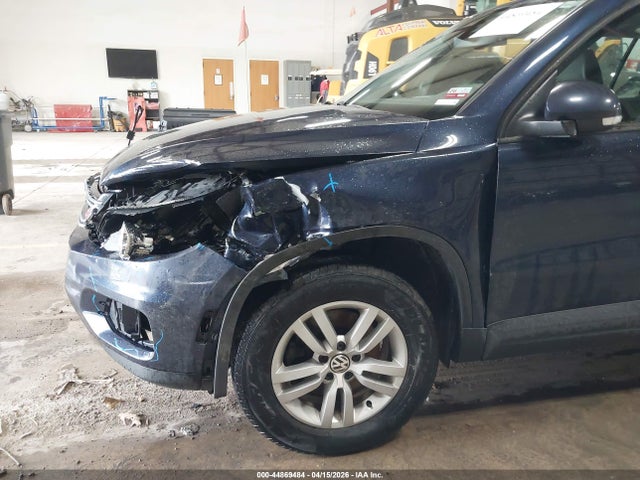 44869484 :رقم المزاد ، WVGBV7AX0GW576138 vin ، 2016 Volkswagen Tiguan S مزاد بيع