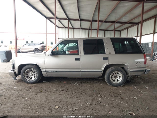 44869487 :رقم المزاد ، 1GKEC13R0XJ777221 vin ، 1999 Gmc Yukon Slt مزاد بيع