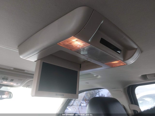44869492 :رقم المزاد ، 1GYS4JEF6BR133550 vin ، 2011 Cadillac Escalade Esv Premium مزاد بيع