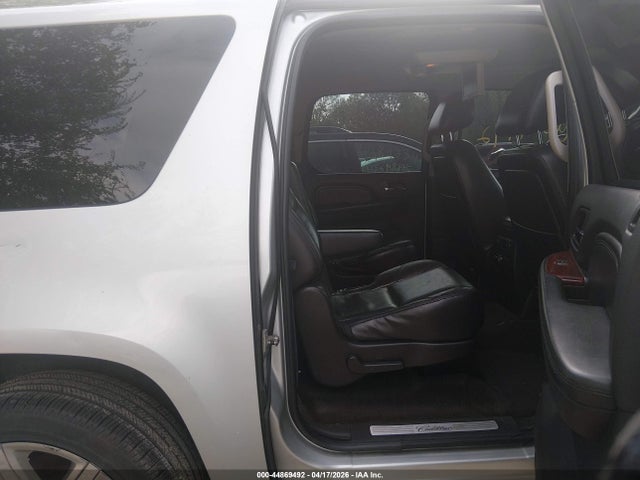 44869492 :رقم المزاد ، 1GYS4JEF6BR133550 vin ، 2011 Cadillac Escalade Esv Premium مزاد بيع
