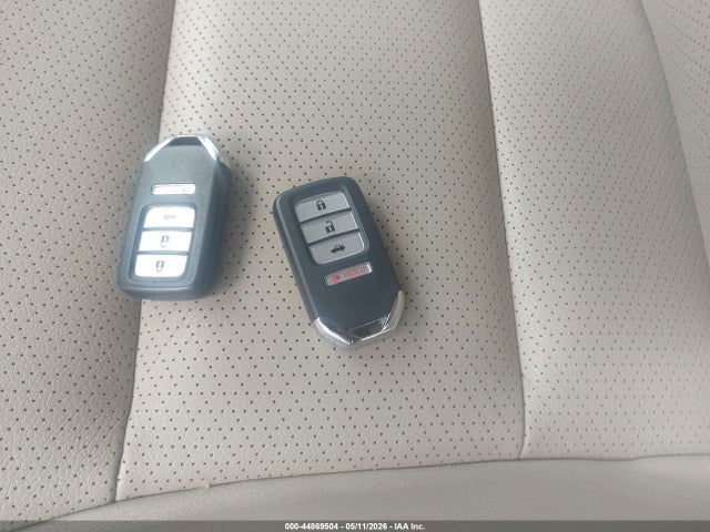 44869504 :رقم المزاد ، 1HGCR2F89DA250608 vin ، 2013 Honda Accord Ex-l مزاد بيع