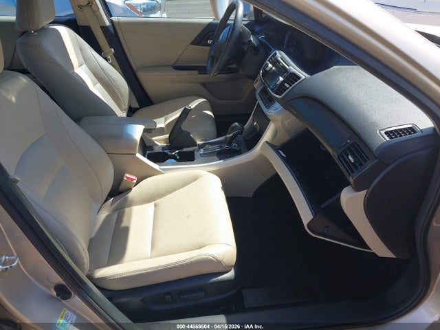 44869504 :رقم المزاد ، 1HGCR2F89DA250608 vin ، 2013 Honda Accord Ex-l مزاد بيع