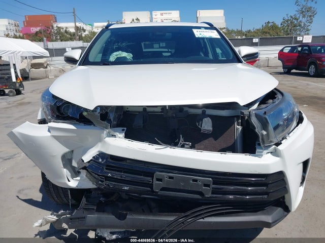 5TDKZRFH8KS553060 Toyota Highlander Se