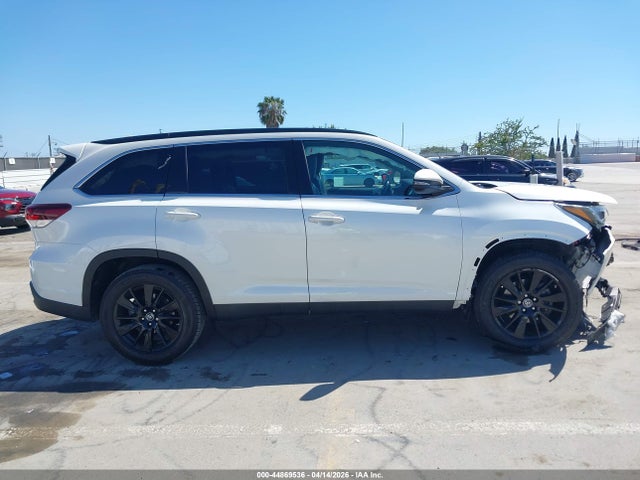 5TDKZRFH8KS553060 Toyota Highlander Se