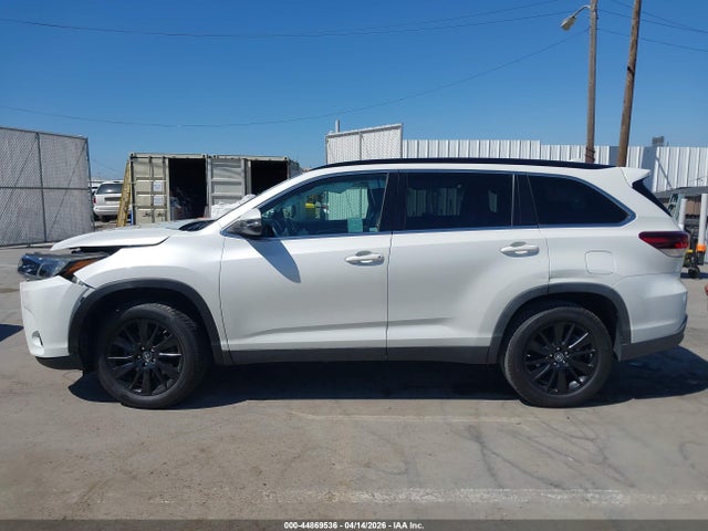 5TDKZRFH8KS553060 Toyota Highlander Se