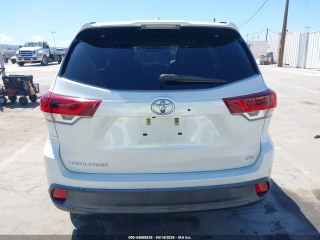 5TDKZRFH8KS553060 Toyota Highlander Se