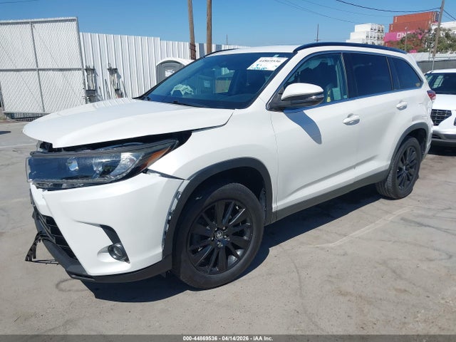 5TDKZRFH8KS553060 Toyota Highlander Se