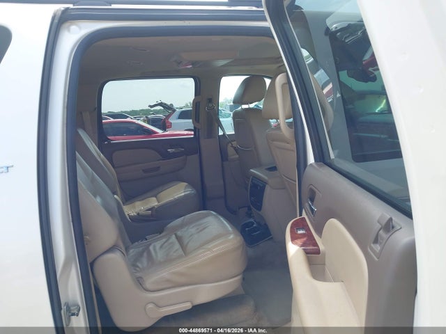 Aukcja sprzedaży 2010 Gmc Yukon Xl 1500 Slt, vin: 1GKUCKE09AR145570, numer aukcji: 44869571