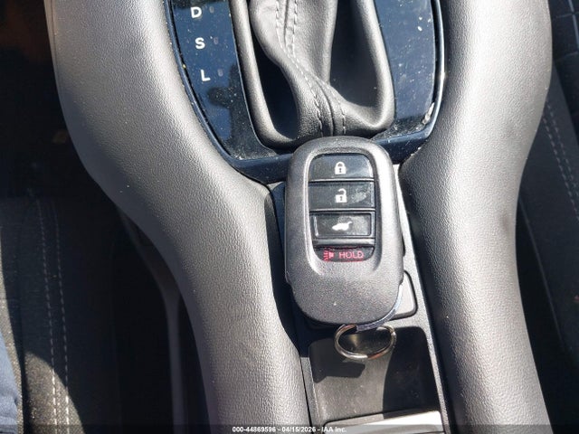 3CZRZ1H38RM715114 Honda Hr-v 2wd Lx