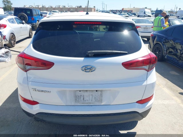 Hyundai TUCSON SE 2018 KM8J23A48JU671682 Image 15