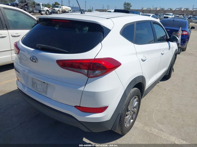 Hyundai TUCSON SE 2018 KM8J23A48JU671682 Image 4