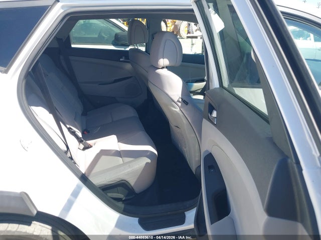 Hyundai TUCSON SE 2018 KM8J23A48JU671682 Image 8