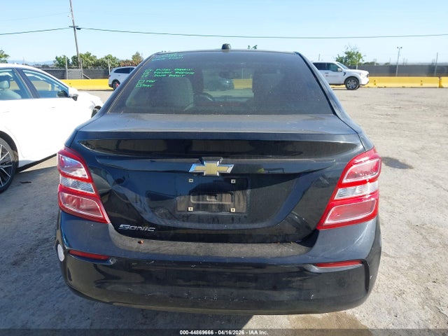 1G1JB5SH3H4148588 Chevrolet Sonic Ls Auto