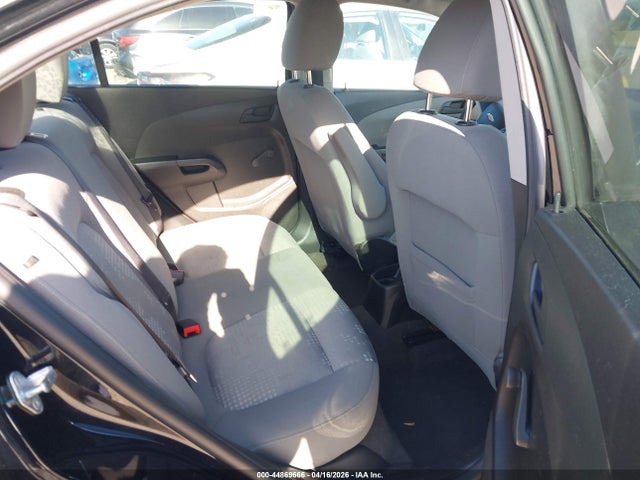 1G1JB5SH3H4148588 Chevrolet Sonic Ls Auto