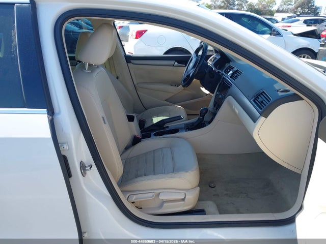 Продаж на аукціоні авто 2015 Volkswagen Passat 1.8t Se, vin: 1VWBS7A3XFC016196, номер лоту: 44869683