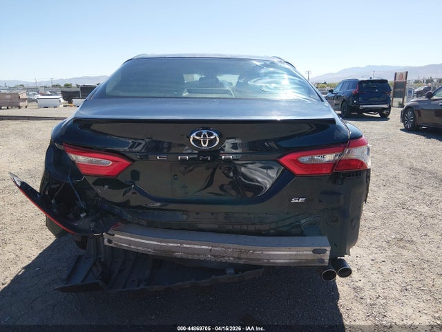 Toyota CAMRY SE 2018 4T1B11HK3JU520992 Image 17