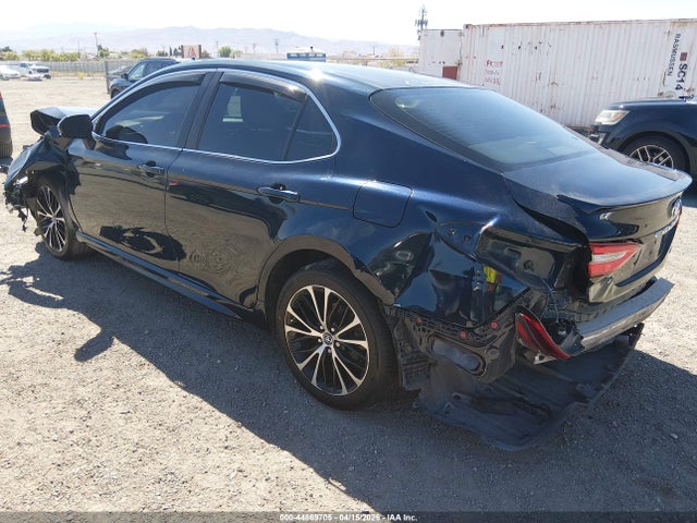 Toyota CAMRY SE 2018 4T1B11HK3JU520992 Image 3