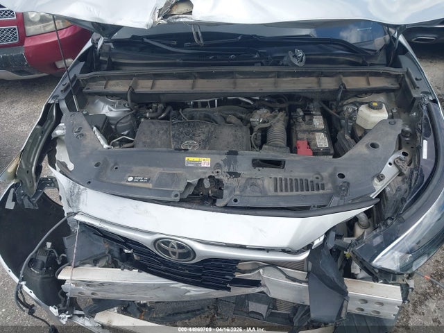 44869709 :رقم المزاد ، 5TDZZRAH2NS106234 vin ، 2022 Toyota Highlander Le مزاد بيع
