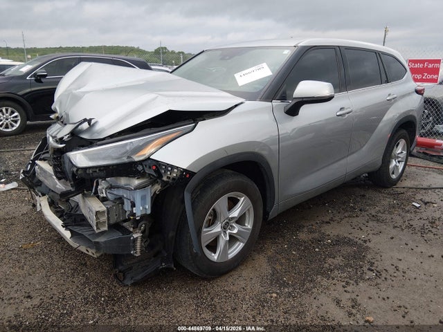 44869709 :رقم المزاد ، 5TDZZRAH2NS106234 vin ، 2022 Toyota Highlander Le مزاد بيع
