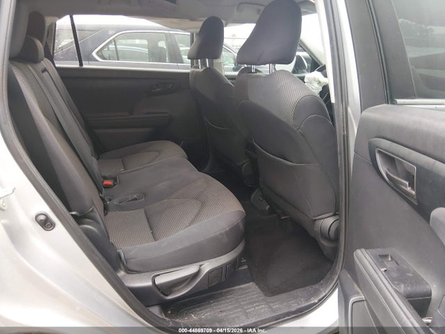 44869709 :رقم المزاد ، 5TDZZRAH2NS106234 vin ، 2022 Toyota Highlander Le مزاد بيع