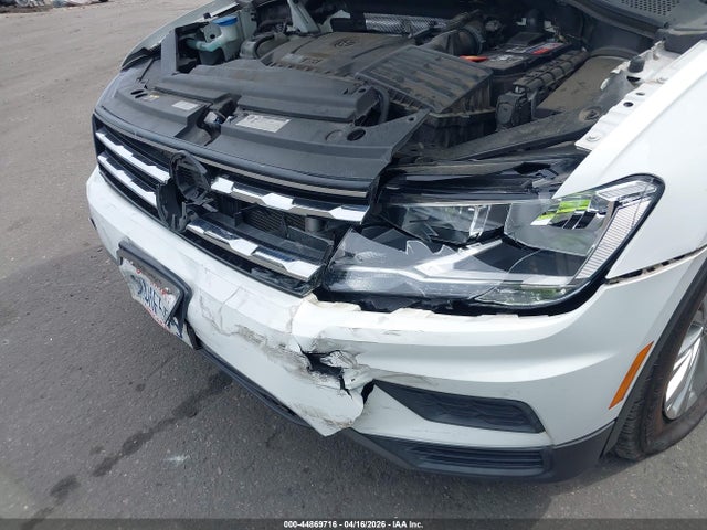 3VV1B7AX1JM185534 Volkswagen Tiguan 2.0t S
