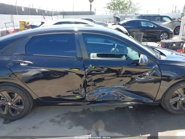 Продаж на аукціоні авто 2021 Hyundai Elantra Sel, vin: 5NPLM4AG5MH019768, номер лоту: 44869719