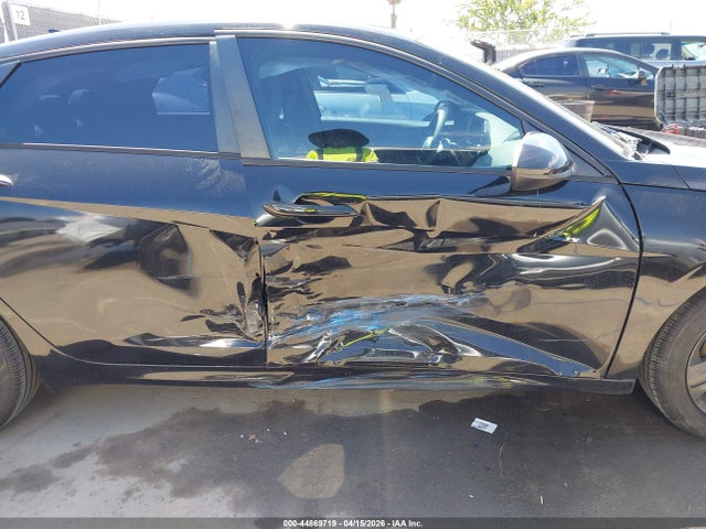 Продаж на аукціоні авто 2021 Hyundai Elantra Sel, vin: 5NPLM4AG5MH019768, номер лоту: 44869719