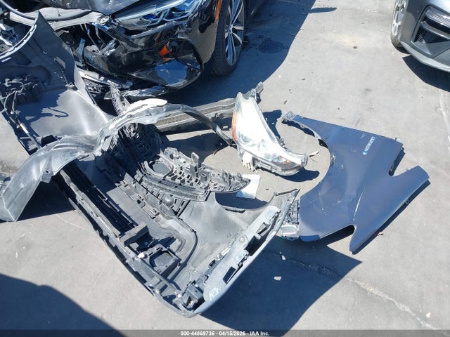 Toyota Prius V Three 2015 JTDZN3EU6FJ020651 Image 12