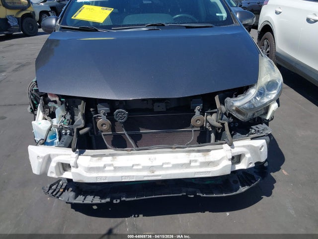 Toyota Prius V Three 2015 JTDZN3EU6FJ020651 Image 19