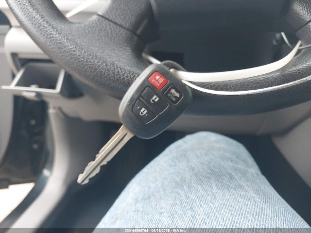 44869764 :رقم المزاد ، 4T1BF1FK9CU055626 vin ، 2012 Toyota Camry Le مزاد بيع