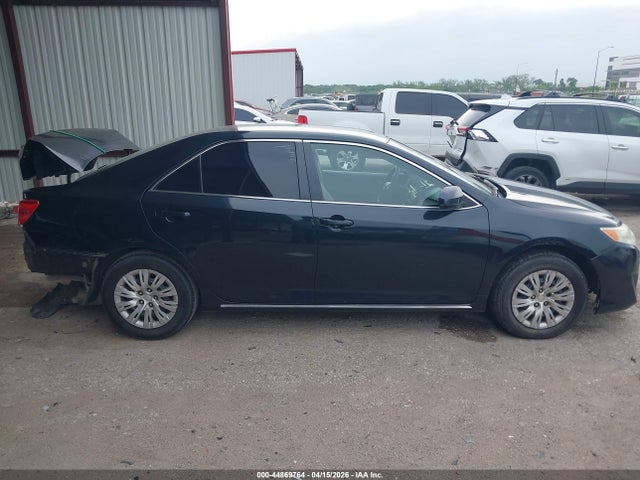 44869764 :رقم المزاد ، 4T1BF1FK9CU055626 vin ، 2012 Toyota Camry Le مزاد بيع