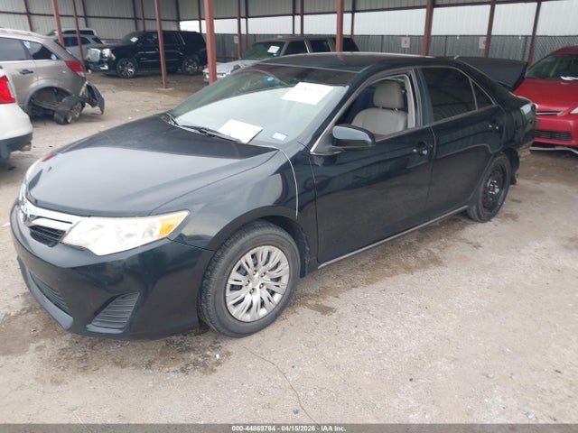 44869764 :رقم المزاد ، 4T1BF1FK9CU055626 vin ، 2012 Toyota Camry Le مزاد بيع