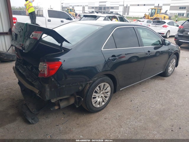 44869764 :رقم المزاد ، 4T1BF1FK9CU055626 vin ، 2012 Toyota Camry Le مزاد بيع
