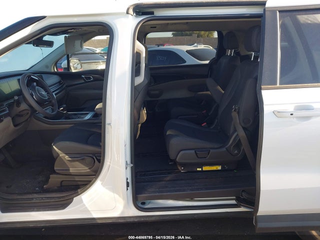 Продажа на аукционе авто 2026 Kia Carnival Mpv Lx, vin: KNDNB5K35T6580349, номер лота: 44869795