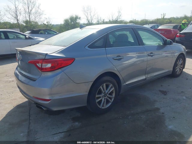 2016 Hyundai Sonata Se მანქანა იყიდება აუქციონზე, vin: 5NPE24AF2GH326180, აუქციონის ნომერი: 44869812