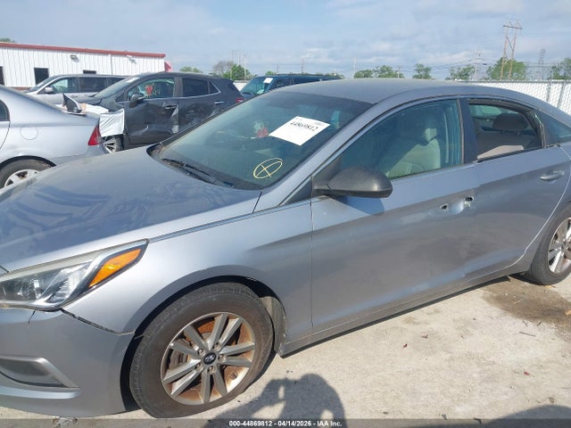 2016 Hyundai Sonata Se მანქანა იყიდება აუქციონზე, vin: 5NPE24AF2GH326180, აუქციონის ნომერი: 44869812